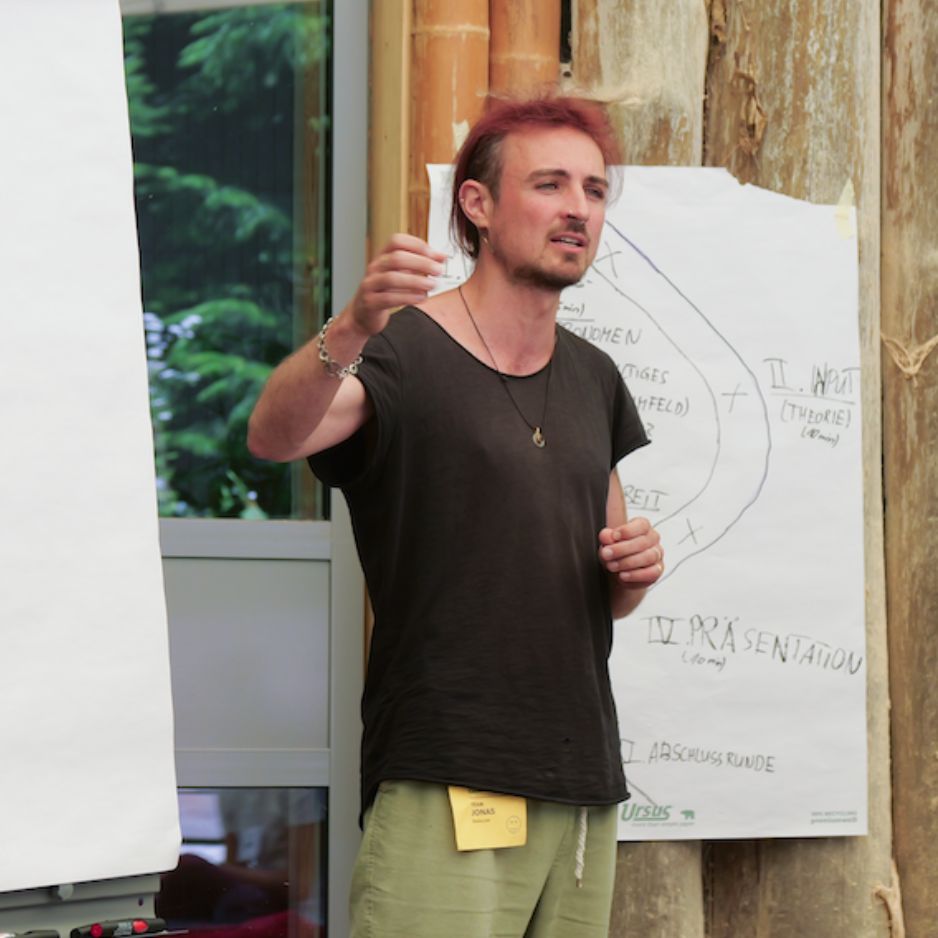 Tuerkis Weiss Quadrat Grunge Modern Strom Handwerker Logo